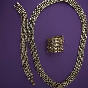 Elegant Gold Jewelry Set